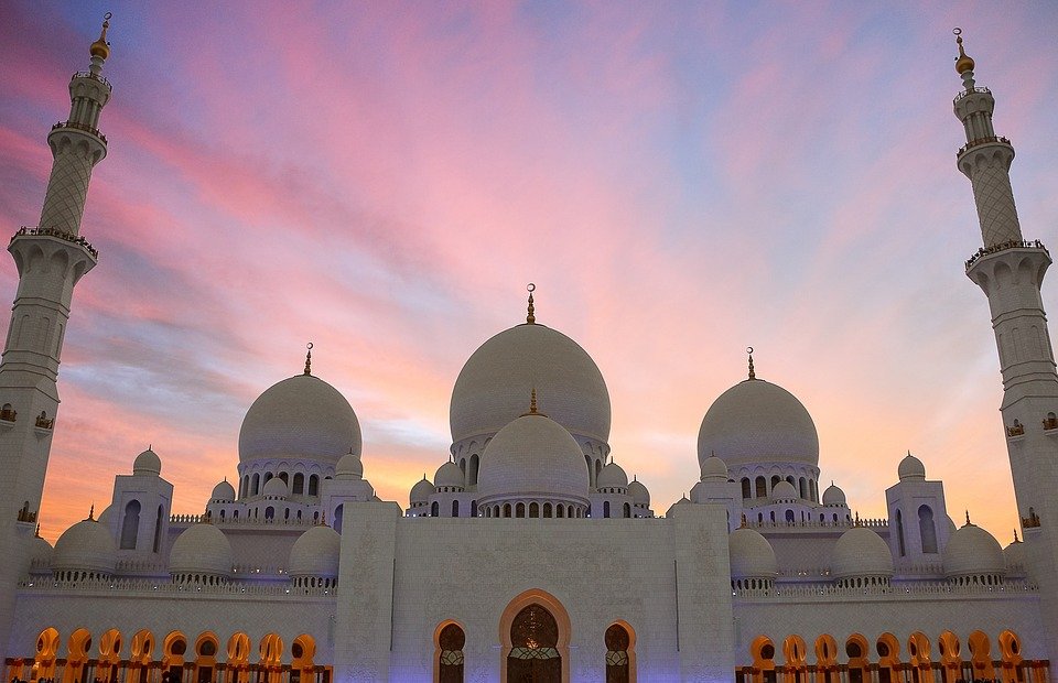 ABU DHABI, QASR AL-WATAN & EL LOUVRE - DÍA COMPLETO