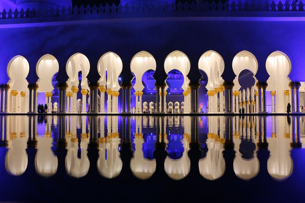 ABU DABI, QASR AL WATAN Y TORRES ETIHAD