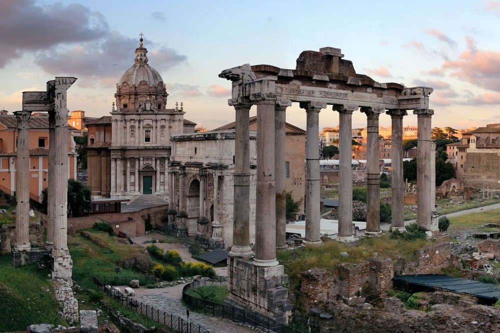 DISCOVER THE ETERNAL CITY