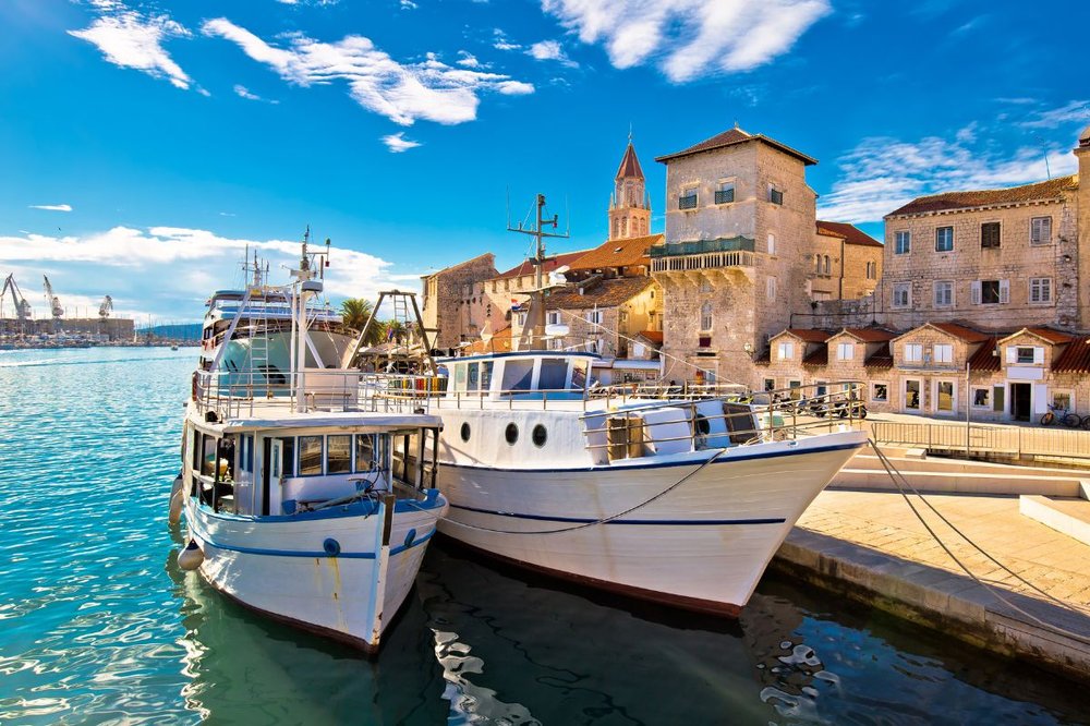 DESEMBARQUE EN TROGIR