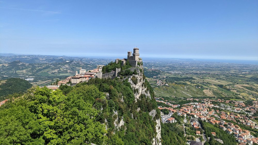 DE VENEZA A PERUGIA, PASSANDO POR PÁDUA E SAN MARINO