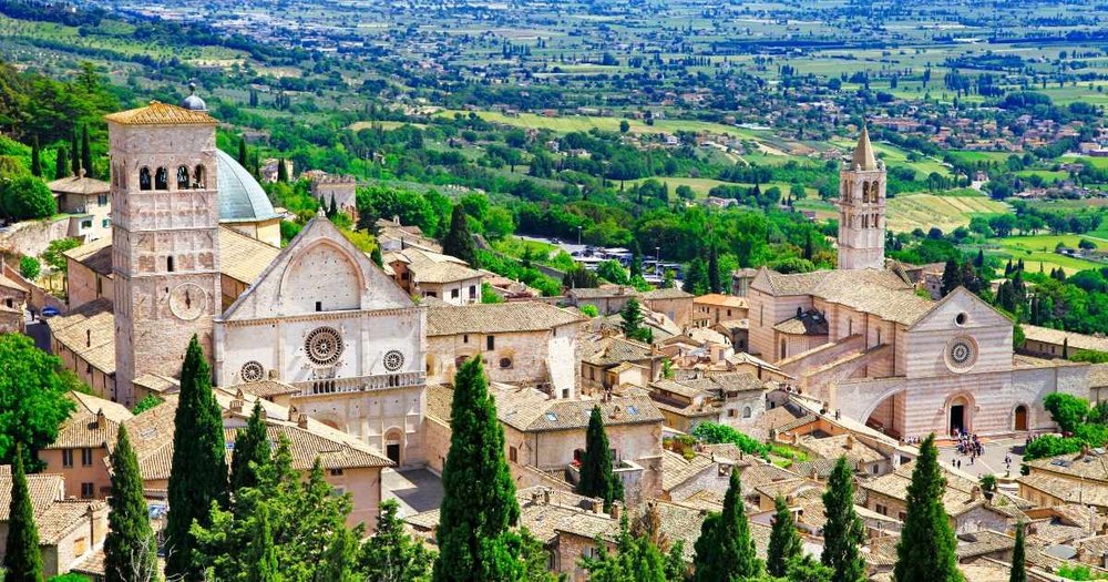 PERUGIA - ASSIS - NÁPOLES