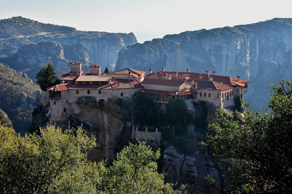 DE ATENAS AOS MONASTÉRIOS DE METEORA