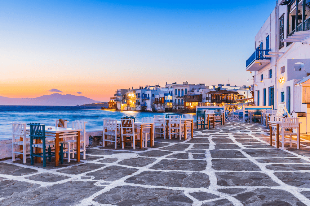 DE ATENAS A MYKONOS: NAVEGANDO PELO EGEU COMO ULISSES