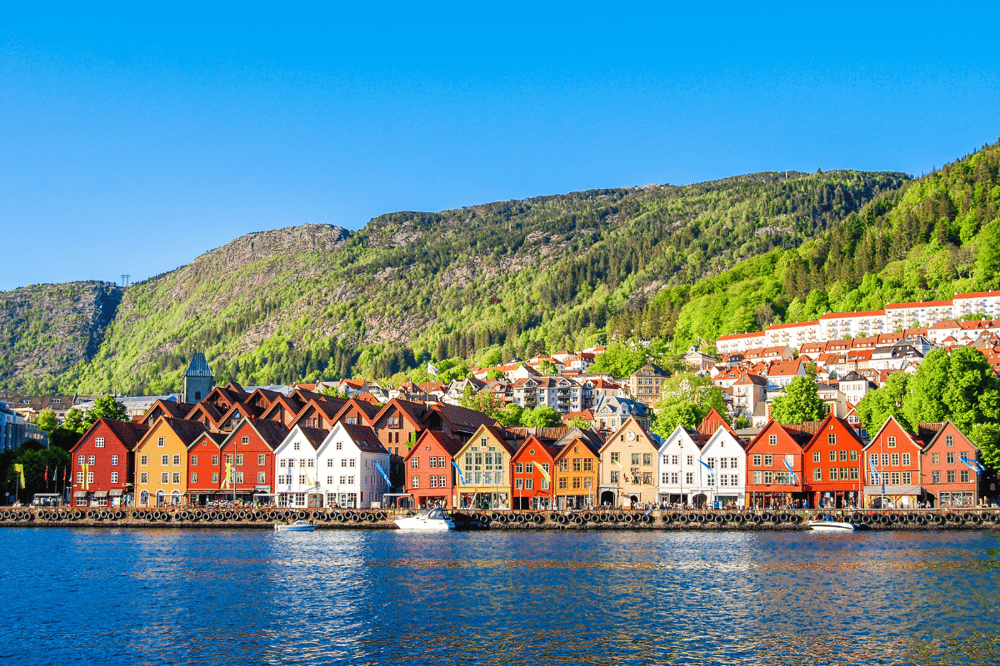 BERGEN - AREA HARSTAD / SORTLAND - VUELO BERGEN - EVENES