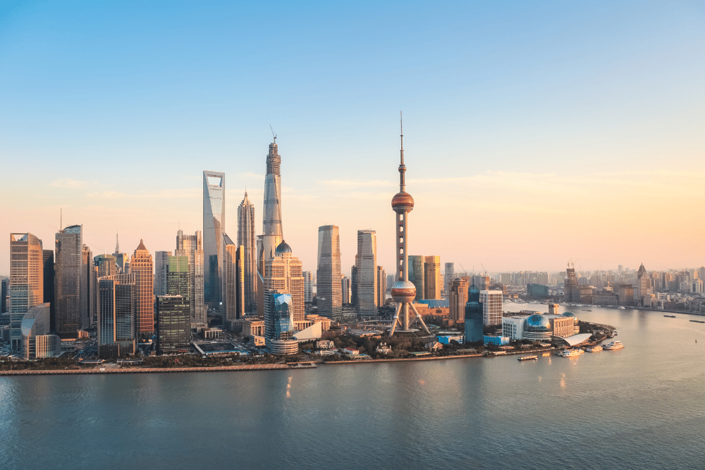 SHANGHAI: TRADITION AND MODERNITY