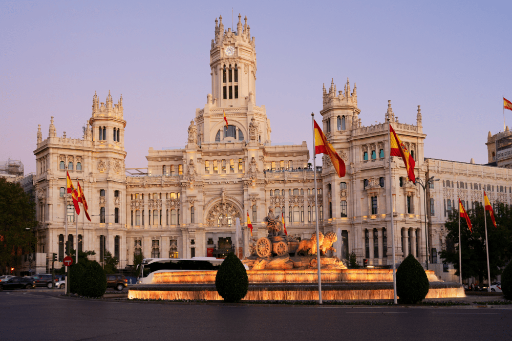 DESCUBRIENDO LA CAPITAL ESPAÑOLA