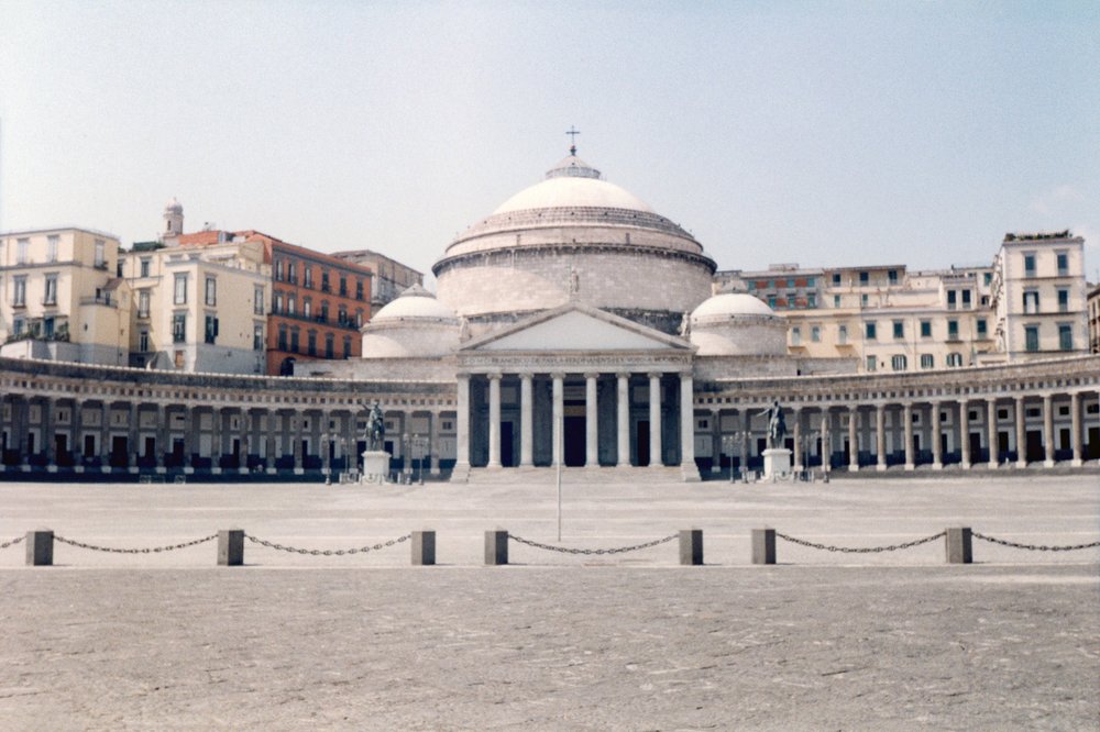 NAPLES CITY TOUR AND POMPEII