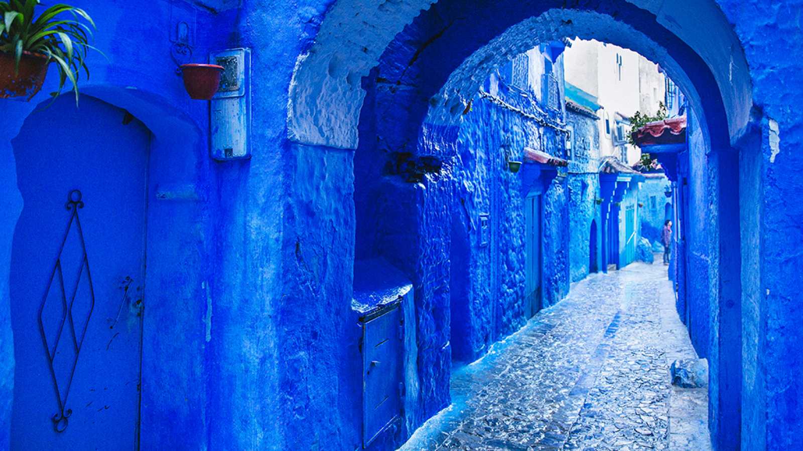 CHAOUEN FROM FEZ IN PRIVATE
